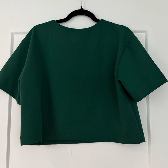 UNIQLO : C Cropped Short Sleeve Top Sz Medium - Picture 2 of 3